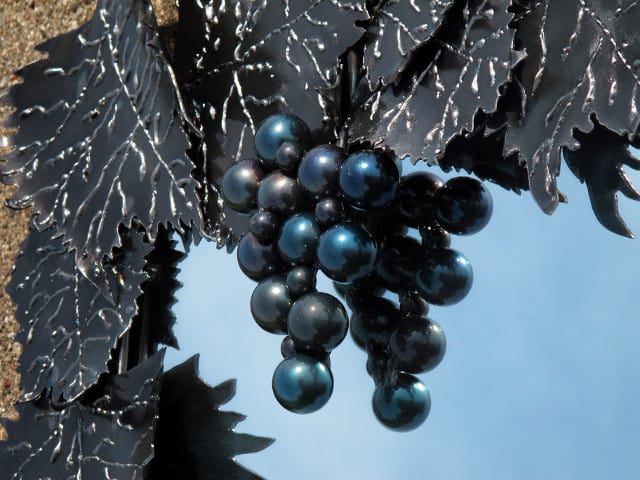 steel decorative mirror with leaves and grapes